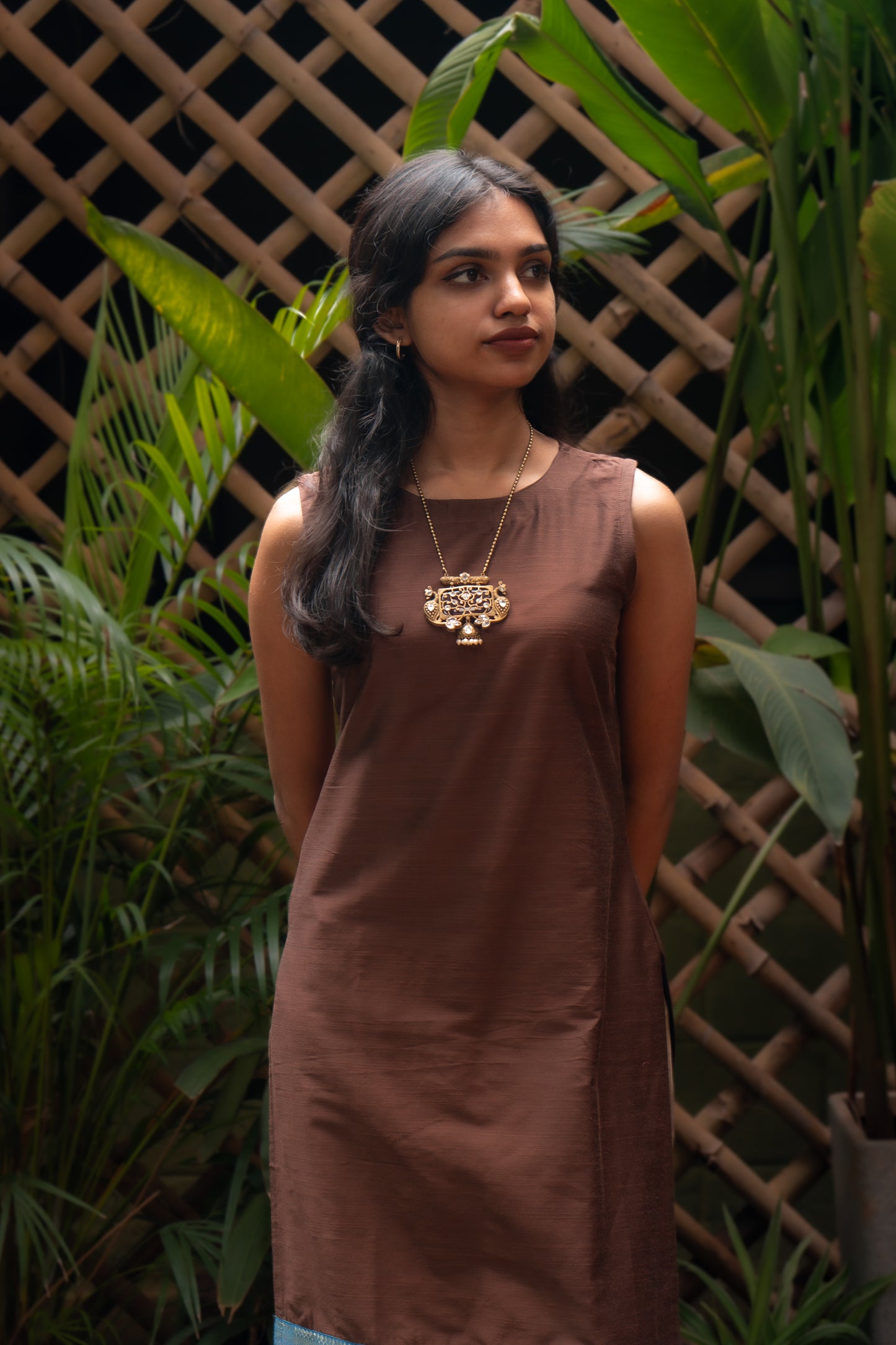 Brown & Blue Mangalgiri