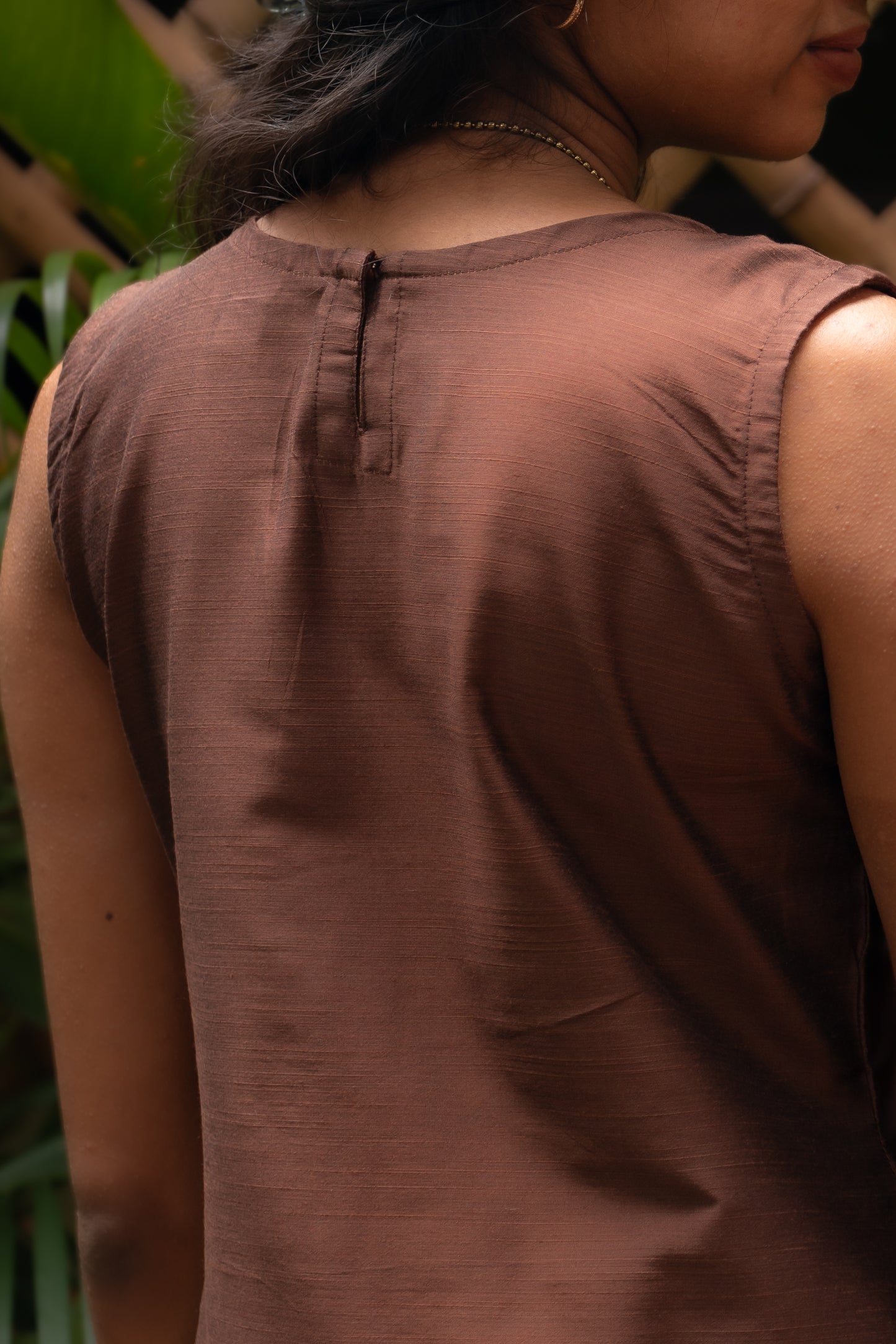 Brown & Blue Mangalgiri
