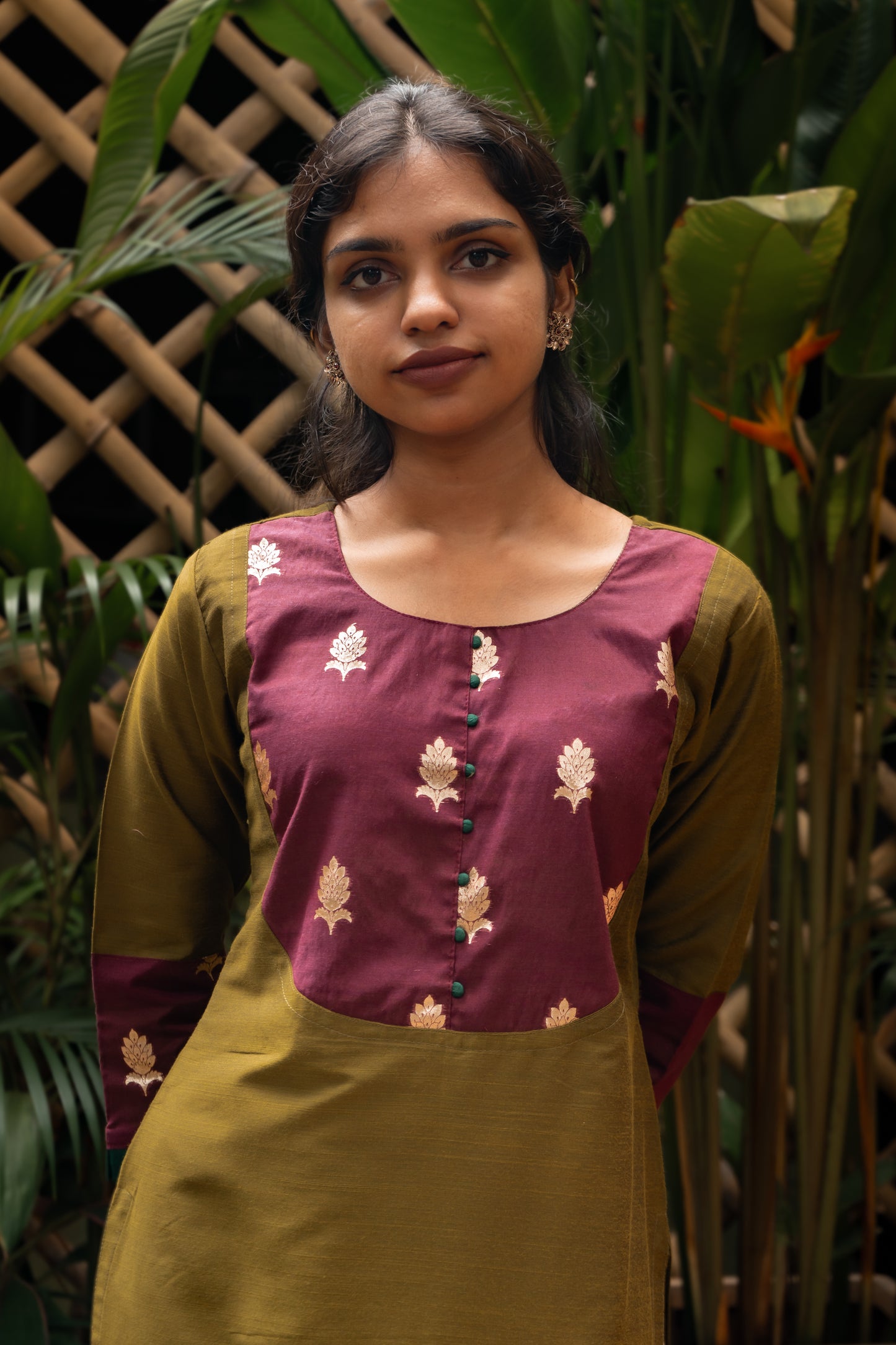 Olive with Benaras Yoke