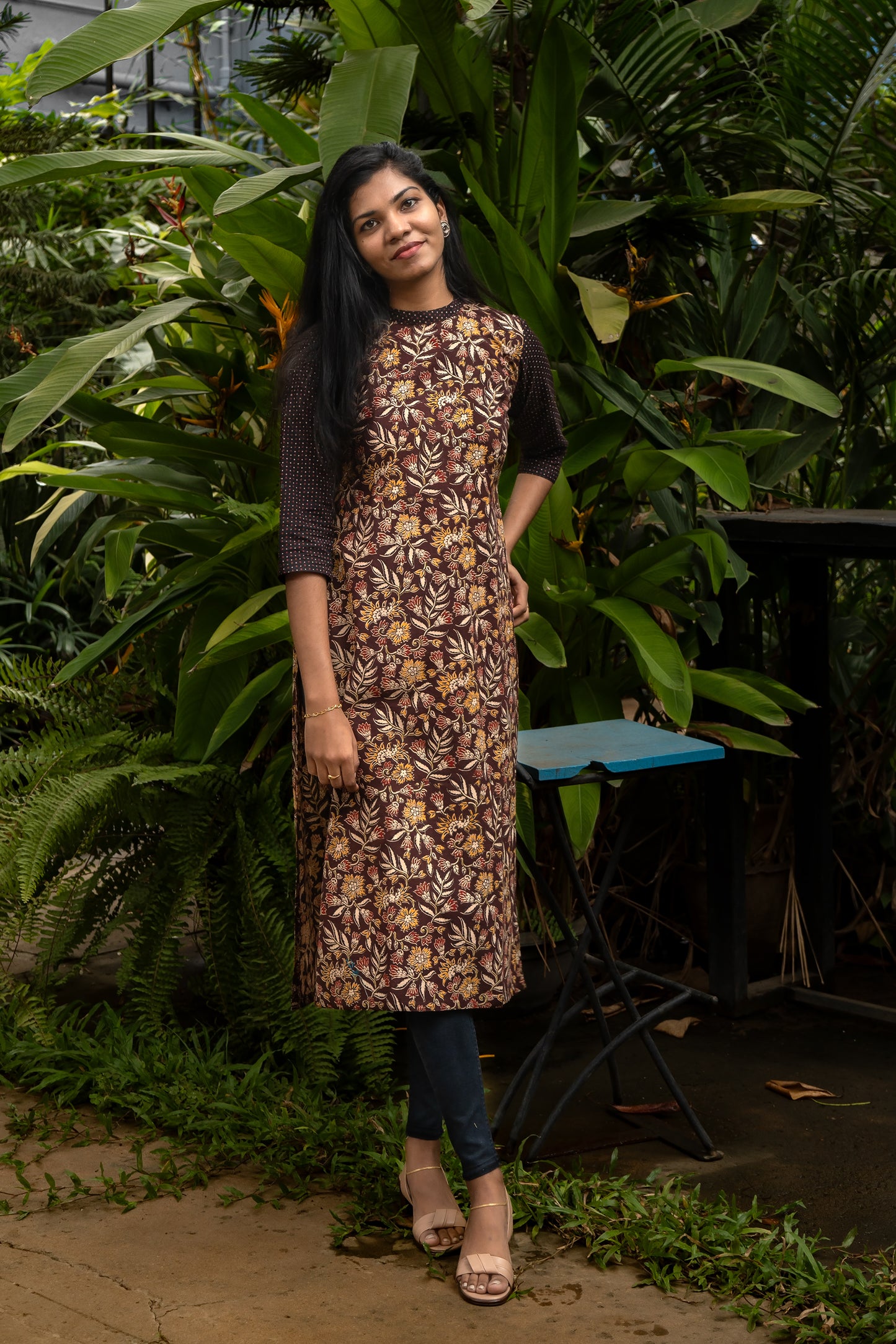 Kalamkari & Dotted Sleeves