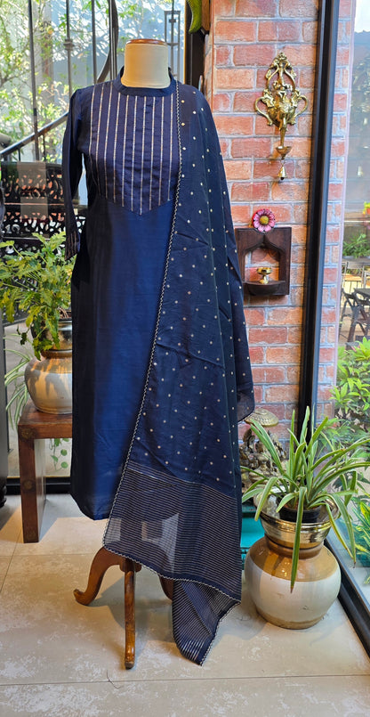 Navy close neck kurti with dupatta