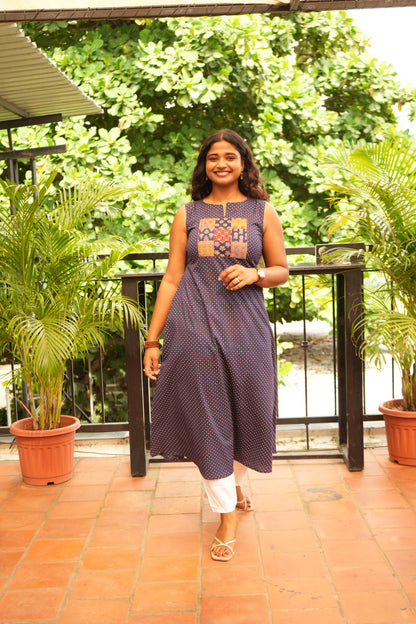 Navy dots kurti