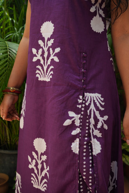 Purple white motif set