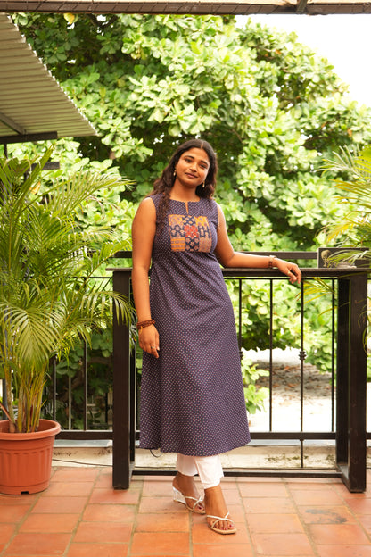 Navy dots kurti